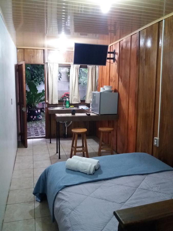 شقة San Antonio De Belen  في Laurel House المظهر الخارجي الصورة