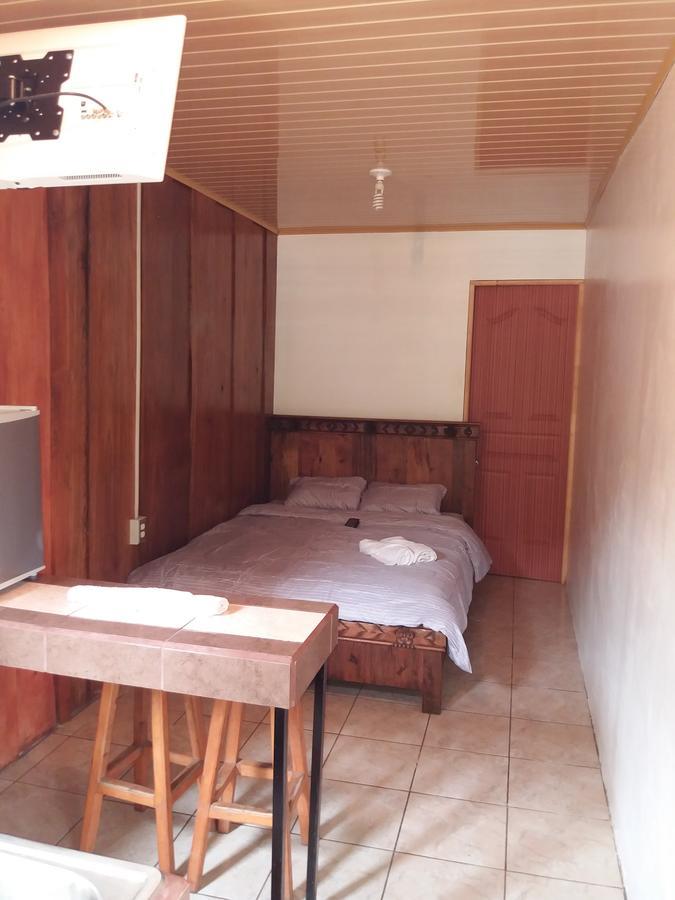 شقة San Antonio De Belen  في Laurel House المظهر الخارجي الصورة