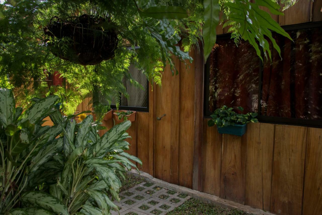شقة San Antonio De Belen  في Laurel House المظهر الخارجي الصورة